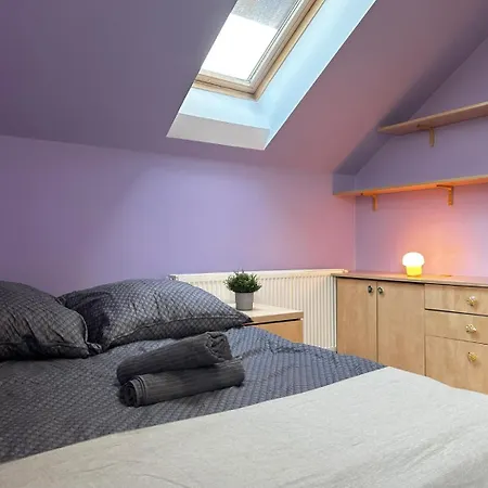 Purple - Charming Place, 15 Minutes To Old Town & 5 Minutes To Seaside Gdansk